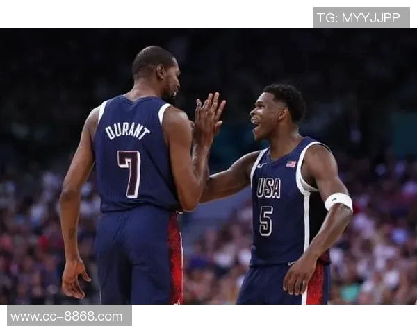 杜兰特与美女主持轻松互动分享快乐心情的背后故事