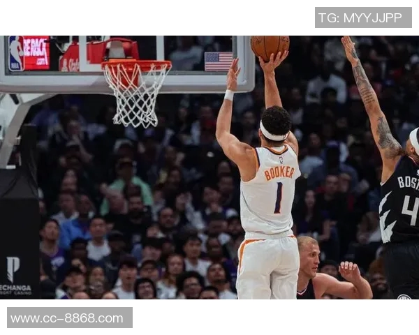 海兰德五投全失得分为零但贡献六篮板七助攻一盖帽表现不俗