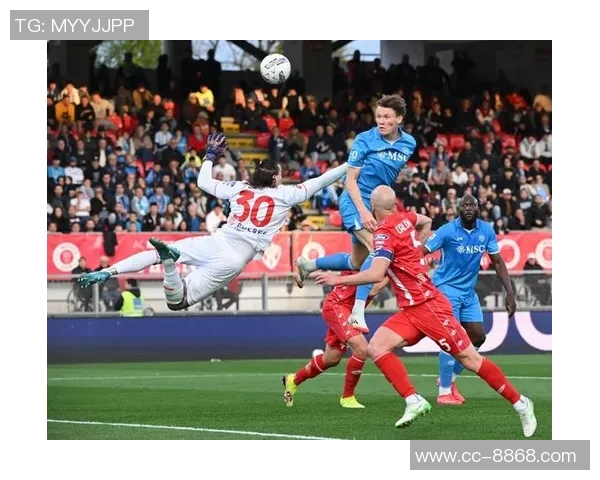 麦克托米奈精彩进球助那不勒斯客场1-0领先埃因霍温展现强大实力