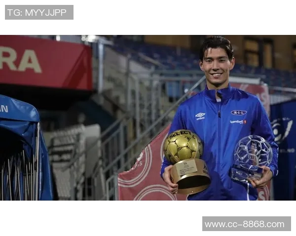 山东泰山半场落后云南玉昆侯永永头球破门克雷桑李源一错失良机