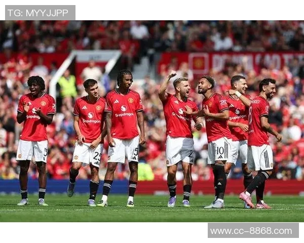 曼联对阵水晶宫需让卢克肖踢左翼卫即便被打穿也在所不惜 曼联对阵水晶宫需让卢克肖踢左翼卫即便被打穿也在所不惜